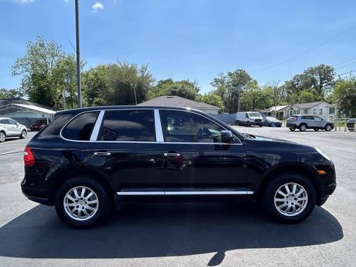 Black 2010 Porsche Cayenne Cayenne