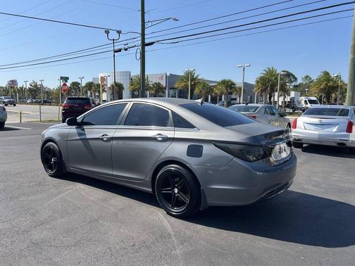 2013 Hyundai SONATA Limited