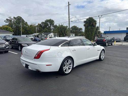 2013 Jaguar XJ L Portfolio