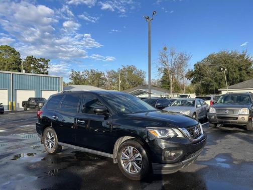 2019 Nissan Pathfinder SL