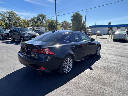 2016 Lexus IS 300 Base