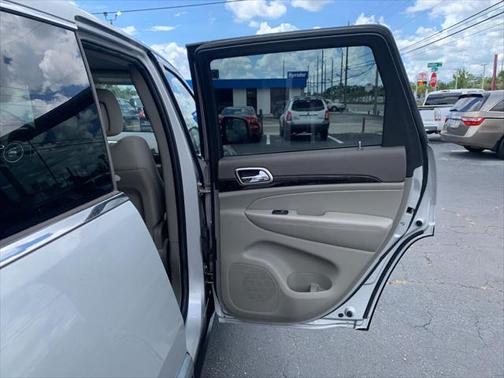2012 Jeep Grand Cherokee Laredo for sale in JACKSONVILLE, FL - image 16