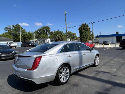 Radiant Silver Metallic 2018 Cadillac XTS Luxury