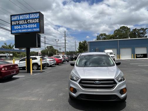 Ingot Silver Metallic 2019 Ford Escape S