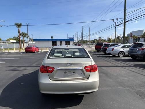 Laguna Sand Metallic 2010 Hyundai ELANTRA GLS