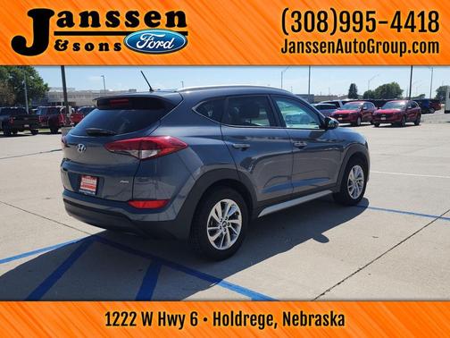 2017 Hyundai TUCSON SE