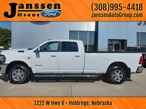 2022 RAM 3500 Laramie Crew Cab 4x4 8' Box