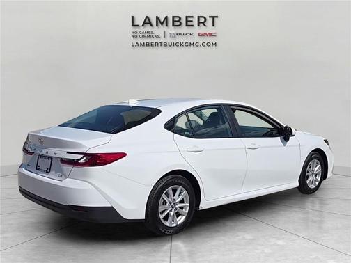 Ice Cap 2026 Toyota Camry LE