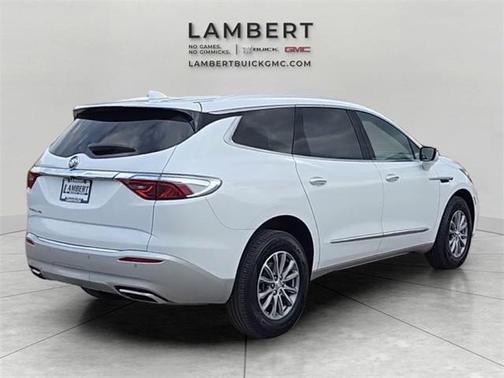 2024 Buick Enclave Essence FWD