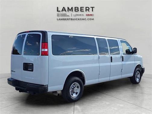 2022 Chevrolet Express 3500 RWD 3500 Extended Wheelbase LS