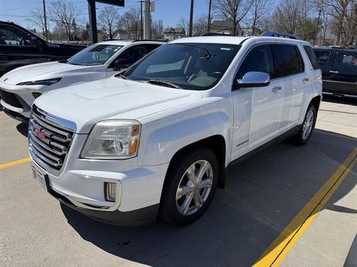 Summit White 2016 GMC Terrain SLT