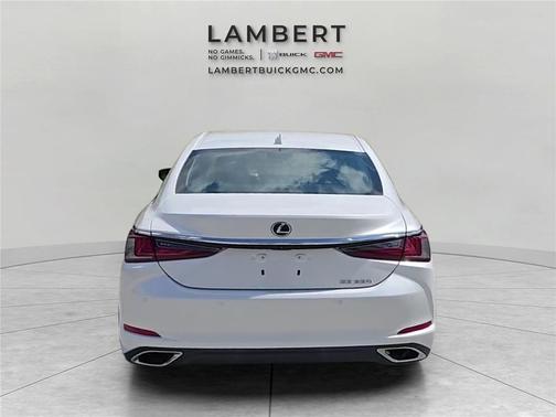 Eminent White Pearl 2019 Lexus ES 350 Base
