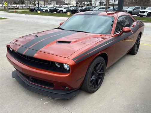 Sinamon Stick 2021 Dodge Challenger SXT