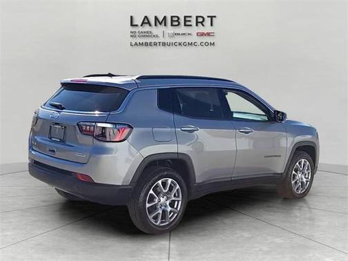 2023 Jeep Compass Latitude Lux