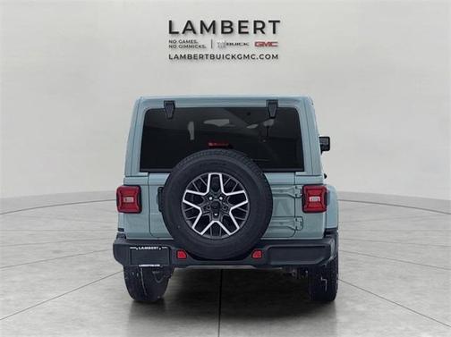 2024 Jeep Wrangler 4-Door Sahara 4x4