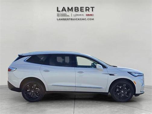 2023 Buick Enclave Essence AWD