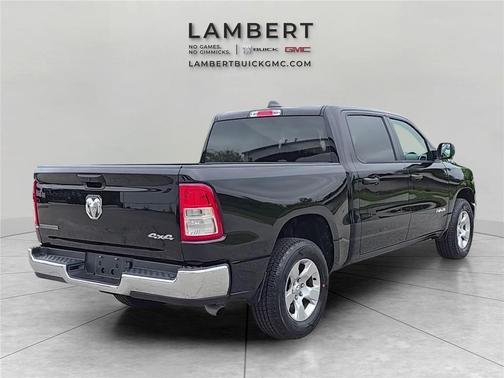 Diamond Black Crystal Pearlcoat 2023 RAM 1500 Big Horn/Lone Star