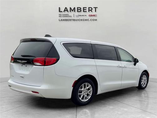 Bright White Clearcoat 2023 Chrysler Voyager LX