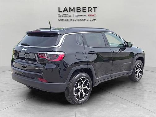 Diamond Black Crystal Pearlcoat 2026 Jeep Compass Limited