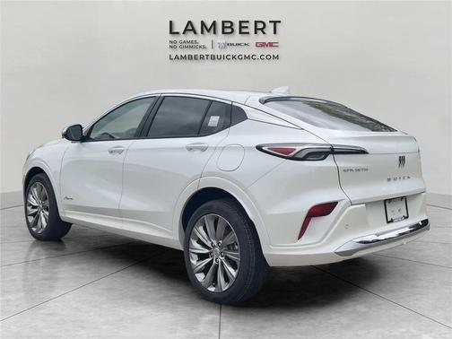 White Frost Tricoat 2026 Buick Envista Avenir FWD