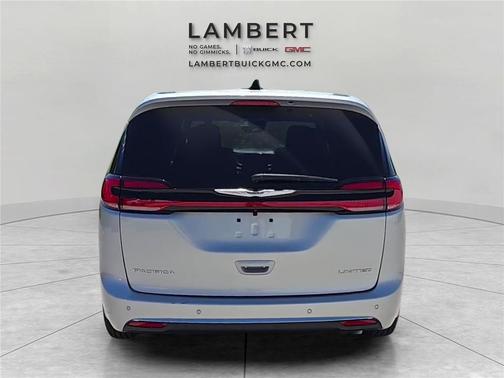 Silver Mist Clearcoat 2026 Chrysler Pacifica Limited