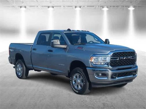2023 RAM 2500 Big Horn Crew Cab 4x4 64' Box