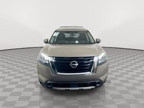 Baja Storm 2023 Nissan Pathfinder Platinum