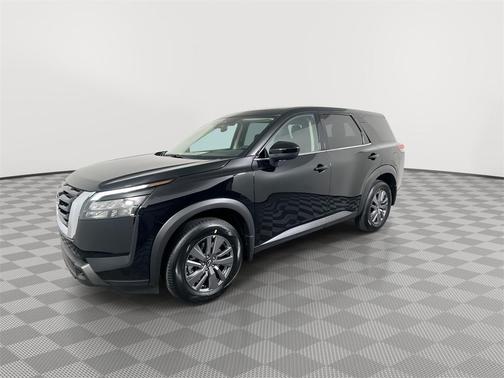 2025 Nissan Pathfinder S FWD