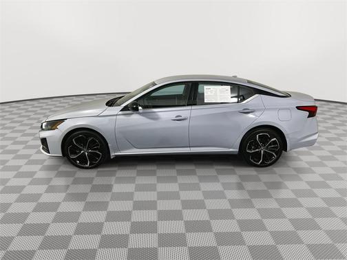 2025 Nissan Altima SR AWD