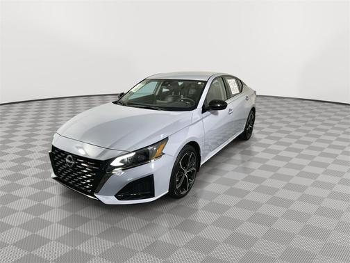 2025 Nissan Altima SR AWD