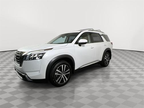 2025 Nissan Pathfinder Platinum FWD