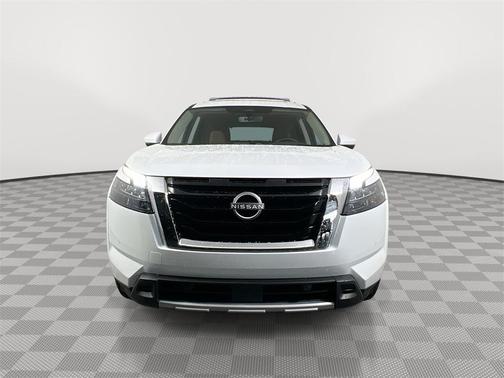 2025 Nissan Pathfinder Platinum FWD