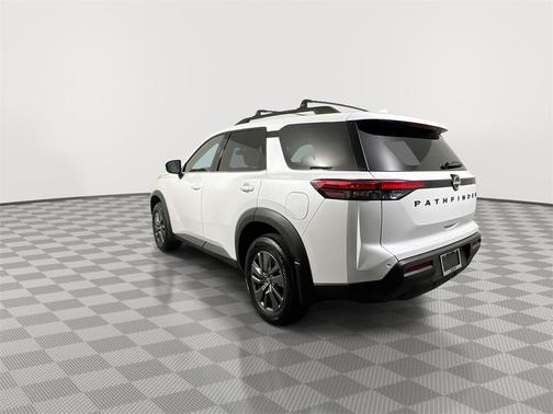 2025 Nissan Pathfinder SV FWD