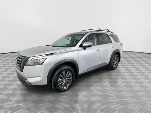 2025 Nissan Pathfinder SV FWD