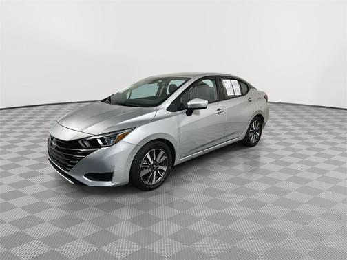 2023 Nissan Versa 1.6 SV