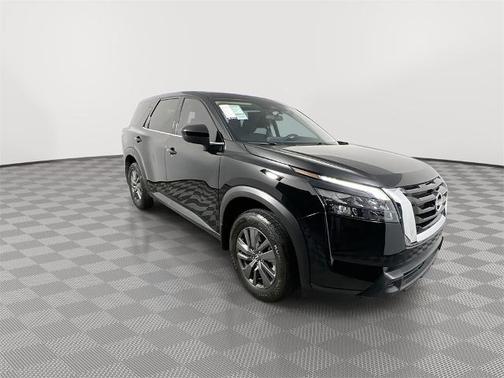 2024 Nissan Pathfinder S