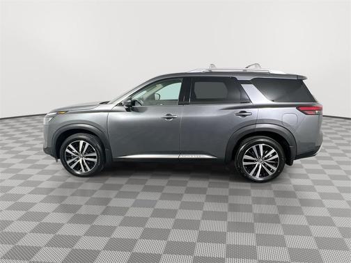 2025 Nissan Pathfinder Platinum FWD