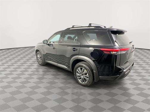 2025 Nissan Pathfinder SV FWD