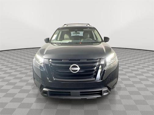 2025 Nissan Pathfinder SV FWD