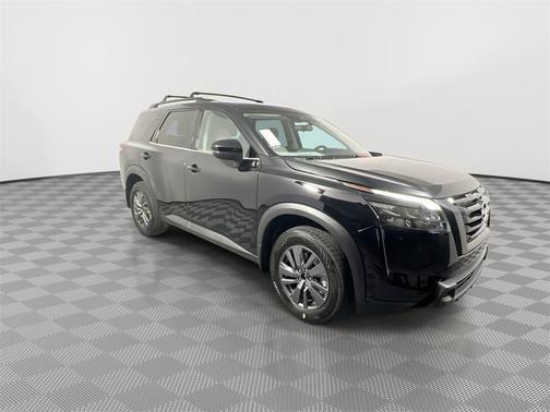 2025 Nissan Pathfinder SV FWD