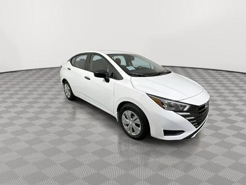 Cloud White 2025 Nissan Versa 1.6 S