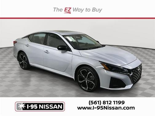 2025 Nissan Altima SR