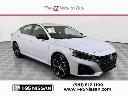 Gray Sky Pearl 2025 Nissan Altima SR