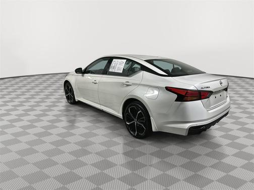 2025 Nissan Altima SR AWD