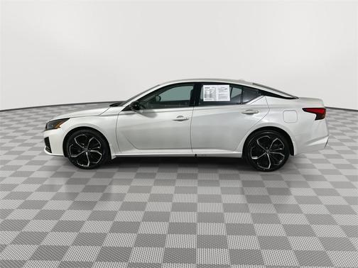 2025 Nissan Altima SR AWD