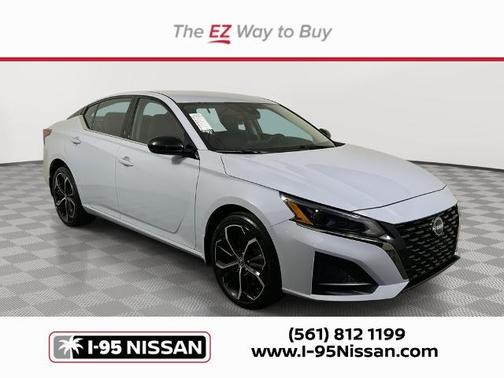 Gray Sky Pearl 2025 Nissan Altima SR