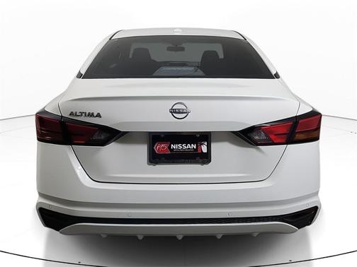 2025 Nissan Altima S FWD