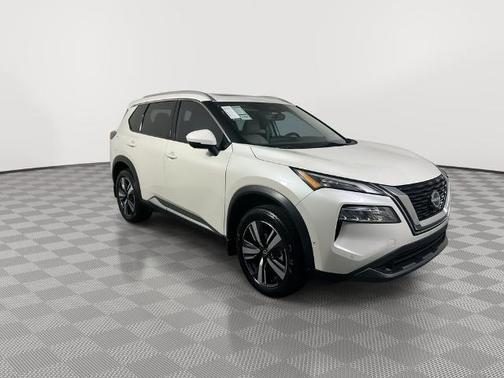 White 2023 Nissan Rogue SL