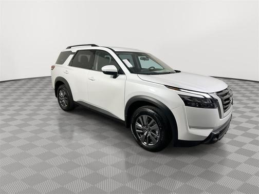 2025 Nissan Pathfinder SV FWD