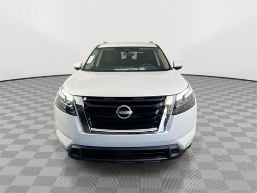 2025 Nissan Pathfinder SV FWD